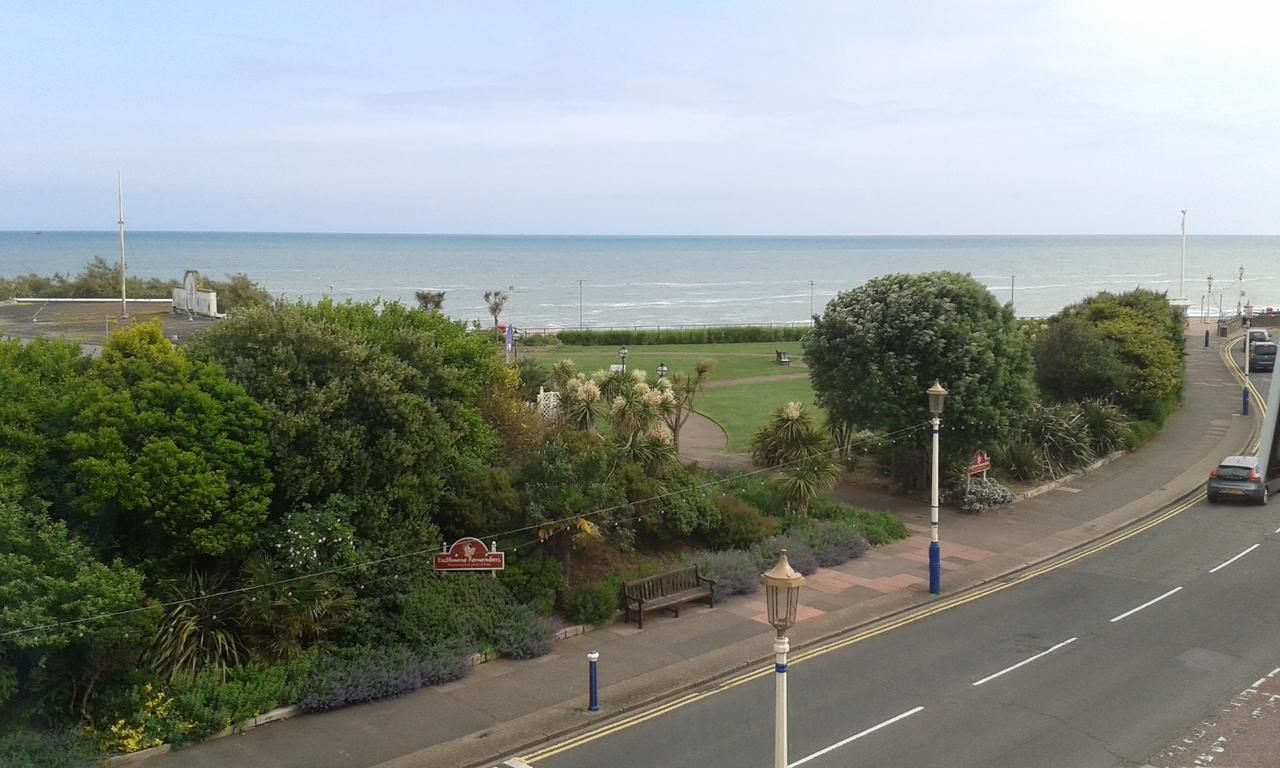 By The Sea Bed And Breakfast Eastbourne Exteriör bild