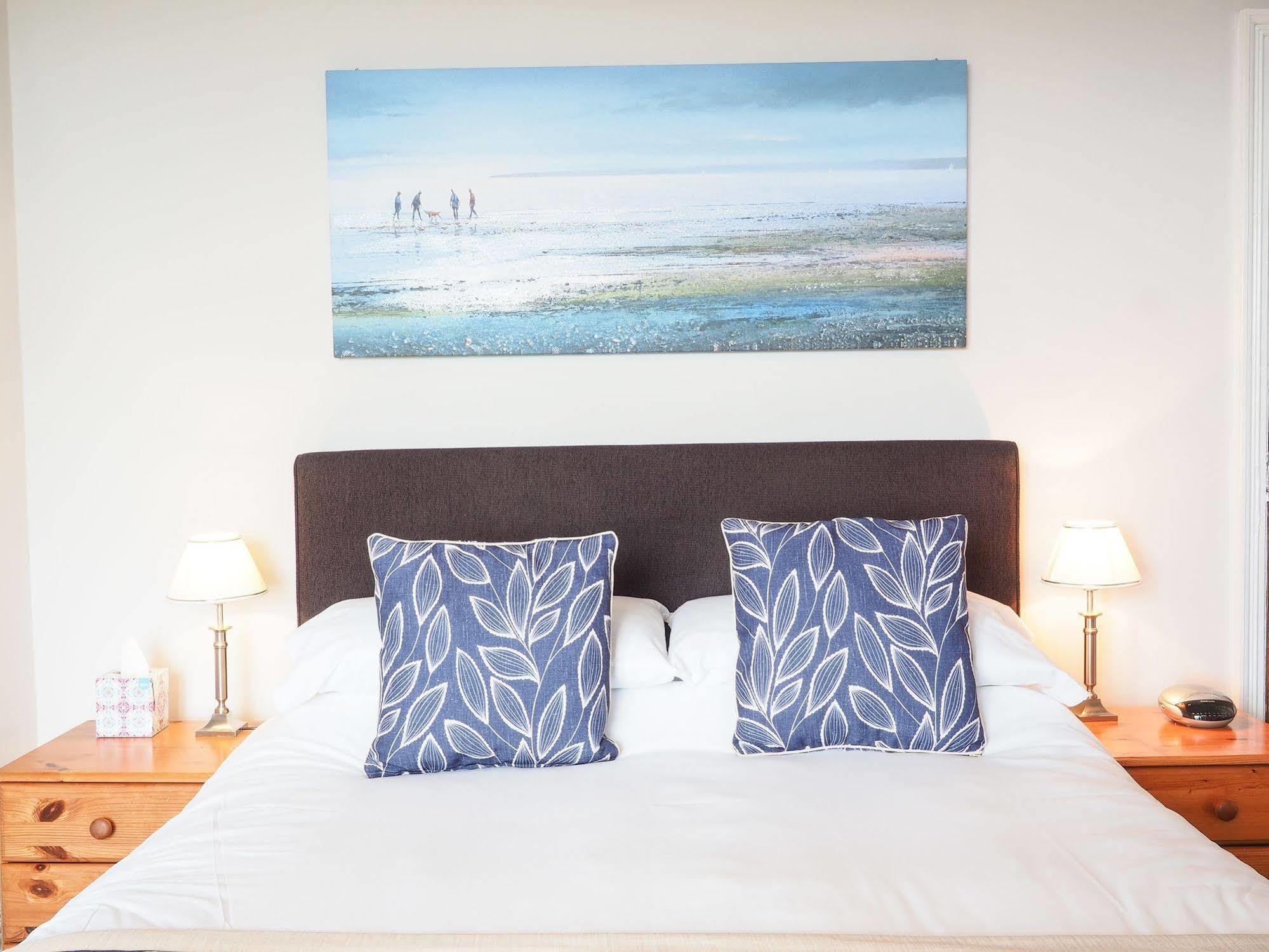 By The Sea Bed And Breakfast Eastbourne Exteriör bild